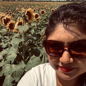 Meet your Posher, Isabel